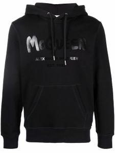 Alexander McQueen hoodie à logo Graffiti imprimé - Noir