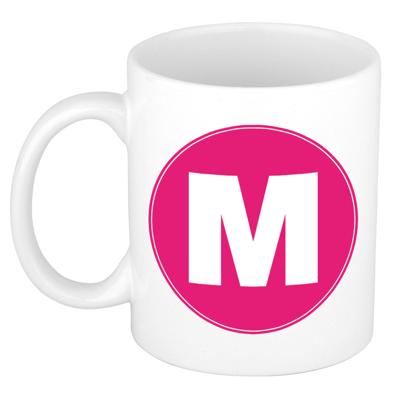 Koffie mok met de letter M - beker - roze - eerste letter van een voornaam - wit - 300 ml