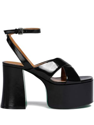 Marni sandales plateforme à fini verni - Noir