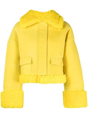 GCDS veste en cuir à col lainé - Jaune