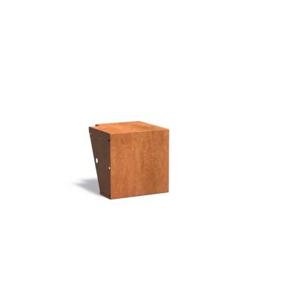 Keerwand cortenstaal buitenhoek 50x50x50cm. brede bovenrand