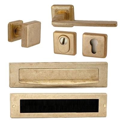 Hardbrass Voordeurset Charley/Zenith compleet linkswijzend - messing getrommeld
