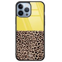 iPhone 13 Pro Max glazen hardcase - Luipaard geel
