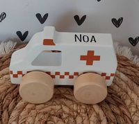 ''Tryco'' houten ambulance (met naam) - thumbnail