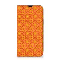 iPhone 13 | Hoesje met Magneet | Batik Oranje