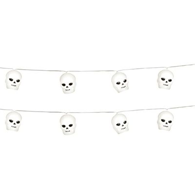 Halloween deco LED verlichting/lampjes schedels - 2x - op batterijen - 220 cm - griezel uitstraling