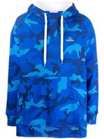 Valentino Garavani hoodie oversize à imprimé camouflage - Bleu
