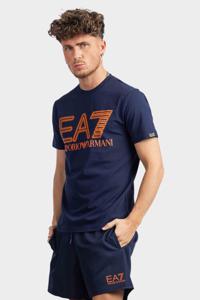 EA7 Emporio Armani Big Logo T-Shirt Heren Donkerblauw/Oranje - Maat XS - Kleur: DonkerblauwOranje | Soccerfanshop