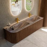 Badmeubel Mondiaz Kurve-Dlux | 155 cm | Meubelkleur Walnut | Wastafelkleur Oza | Solid surface | Dubbel / Rechts spoelbak | 2 kraangaten