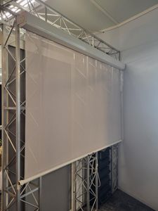 Handbediend screen 200 cm x 200 cm hoogte Showroommodel