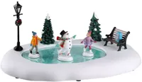 Lemax frosty goes ice skating bewegende schaatsbaan Vail Village 2022