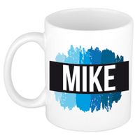 Naam cadeau mok / beker Mike met blauwe verfstrepen 300 ml