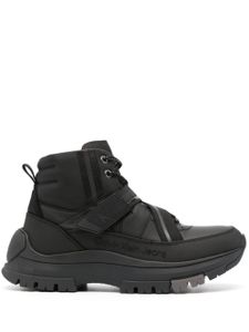 Calvin Klein Jeans bottines en cuir à logo embossé - Noir