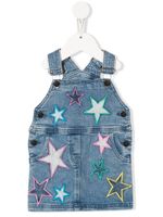 Stella McCartney Kids robe chasuble à patch brodé - Bleu