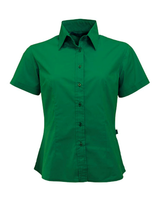 Groen gekleurd dames overhemd met korte mouwen   -