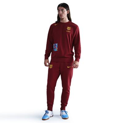 Nike FC Barcelona Club Fleece Crew Joggingpak 2025-2026 Donkerrood Geel Nike FC Barcelona Club Fleece Crew Joggingpak 2025-2026 Donkerrood Geel