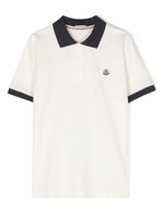 Moncler Enfant polo à patch logo - Tons neutres