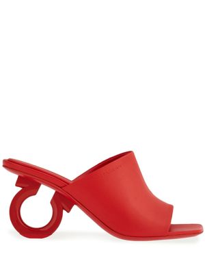 Ferragamo mules ouvertes 70 mm à talon biseauté - Rouge