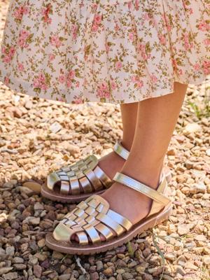 Kindersandalen van leer met klittenband, collectie kleuterschool goud