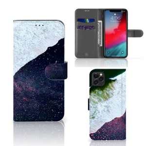 Apple iPhone 11 Pro Max Book Case Sea in Space