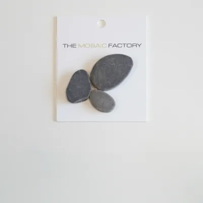 The Mosaic Factory Natural Stone Mozaiek Tegel Pebbles - Dark Grey Marmer Natural 300x300 mm