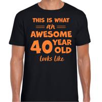 Cadeau T-shirt voor heren - leeftijd 40 jaar - awesome - zwart - glitter oranje - Verjaardagsfeest - thumbnail