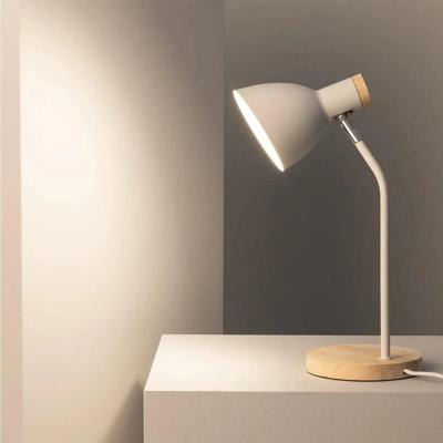 Bureaulamp wit met hout schakelaar en E14 fitting &apos;Wilco&apos;