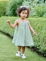 Jurk met Engels borduurwerk, bijpassende toebehoren saliegroen