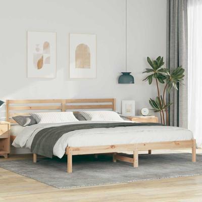 Bedframe met hoofdeinde Bruin 200 x 200 cm Massief grenenhout