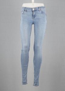 Vintage Skinny Levi&apos;s 710 Light Blue size 23 / 32