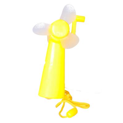 Mini ventilator/handventilator - 11 cm - met draaimechaniek - Geel - Verkoeling in zomer