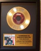 Gouden plaat Single The Beatles - Across the Universe Gold