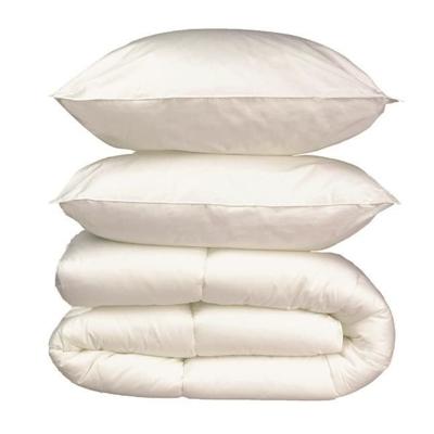 Beddengoedset van microvezel - 1 dekbed 240x260 cm + 2 kussens 60x60 cm wit