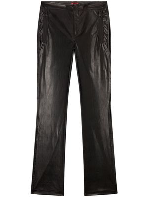 Diesel pantalon en cuir artificiel à logo embossé - Noir
