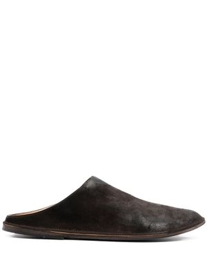 Marsèll chaussons en daim à bout rond - Marron