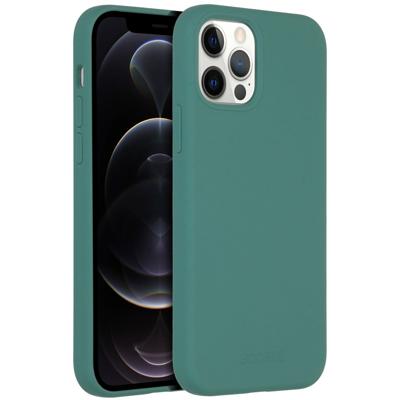 Accezz Liquid Silicone Backcover met MagSafe iPhone 12 (Pro) Telefoonhoesje Groen