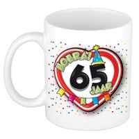 Verjaardag cadeau mok leeftijd 65 jaar - hartje verkeersbord - multi - keramiek - 300 ml