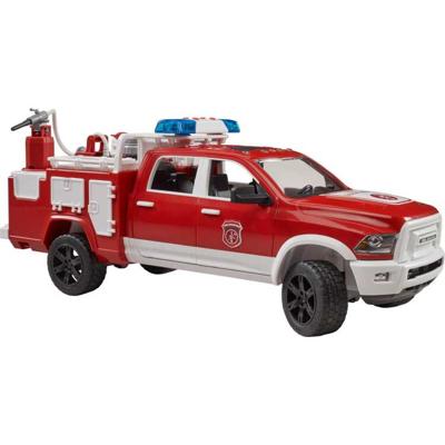 bruder RAM 2500 brandweerwagen met licht en geluid modelvoertuig