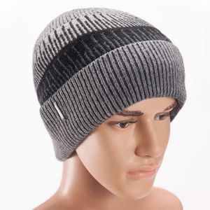 Lichtgrijze/zwarte gebreide beanie muts voor volwassenen One size  -