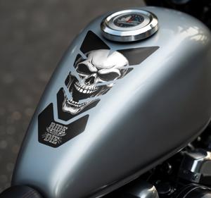 Witte schedel motor sticker