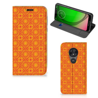 Motorola Moto G7 Play Hoesje met Magneet Batik Oranje