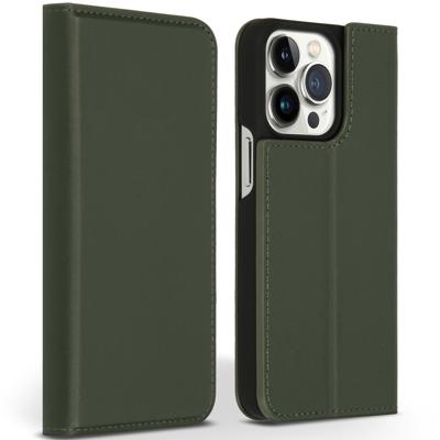AccezzPremium Leather Slim Book Case voor Apple iPhone 13 Pro Telefoonhoesje Groen