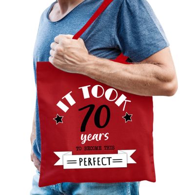 Cadeau tas voor heren - 70 en perfect - rood - katoen - 42 x 38 cm - zeventig - shopper Cadeau tas voor heren - 70 en perfect - rood - katoen - 42 x 38 cm - zeventig - shopper