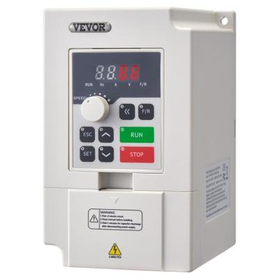 VEVOR Frequentieomvormer Omvormer 4HP 1/3-fase AC 220V Ingang naar 3-fase AC