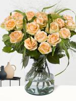 20 zalmkleurige rozen met panicum - Avalanche Peach