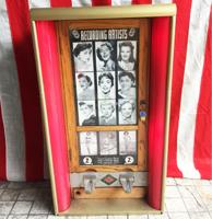 Exhibit Supply Company Movie Card Vending Machine
