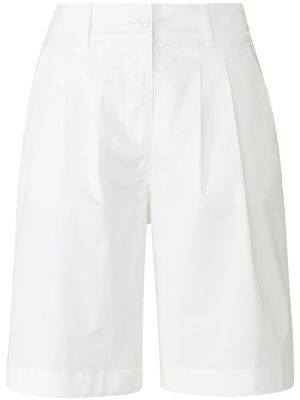 Bermuda bandplooien en riemlussen Van Marc Aurel wit