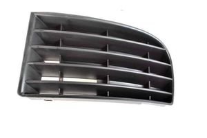 BUMPERGRILL ONDER LINKS Benzine zonder MISTLICHTGAT 5894591