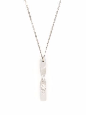 Maison Margiela collier à pendentif logo Numbers - Argent