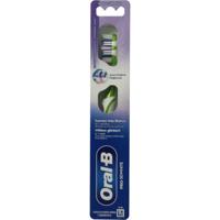 Oral B Pro 3D white hand tandenborstel